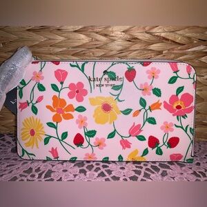 Kate Spade Floral pouch NWT